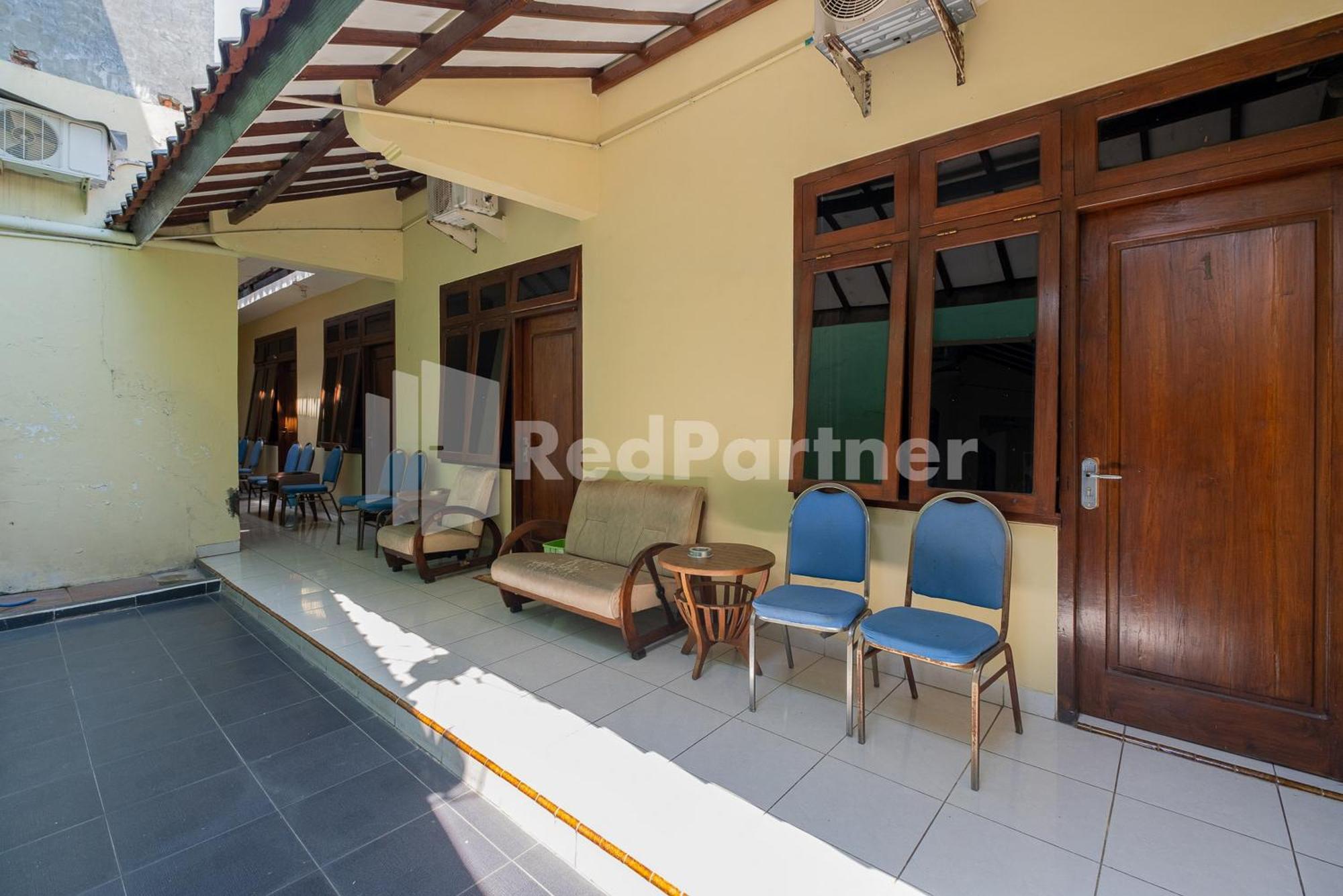 Hotel Wisata Ziarah Sunan Bonang Syariah Mitra Reddoorz Tuban  Exterior foto