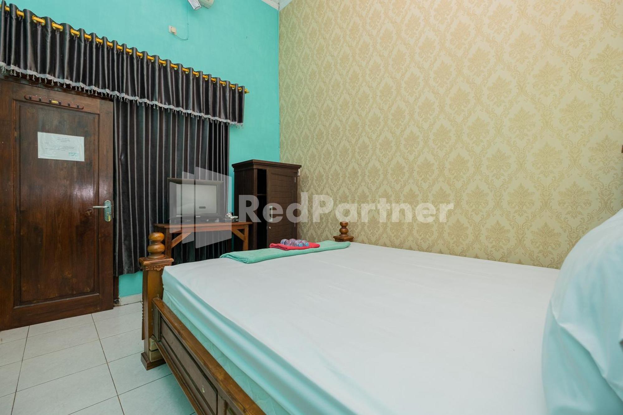 Hotel Wisata Ziarah Sunan Bonang Syariah Mitra Reddoorz Tuban  Exterior foto